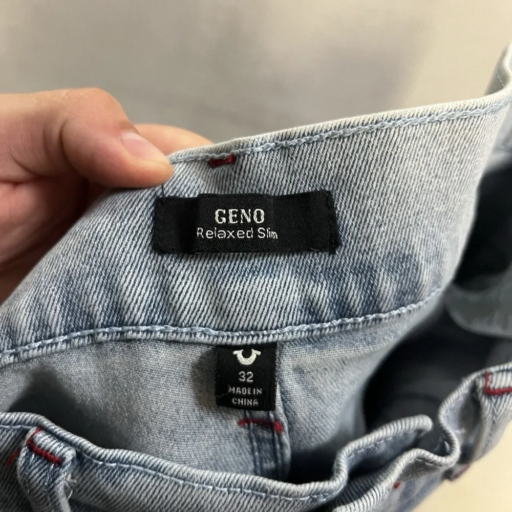 True Religion Geno Relaxed Slim Jeans Men's Size 32x31 Blue Denim Light Wash